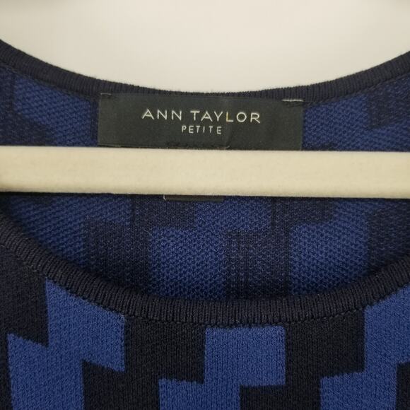 Ann Taylor Sweater Dress SP Geometric Sleeveless Fit & Flare Blue Navy Geo Work - Picture 4 of 10